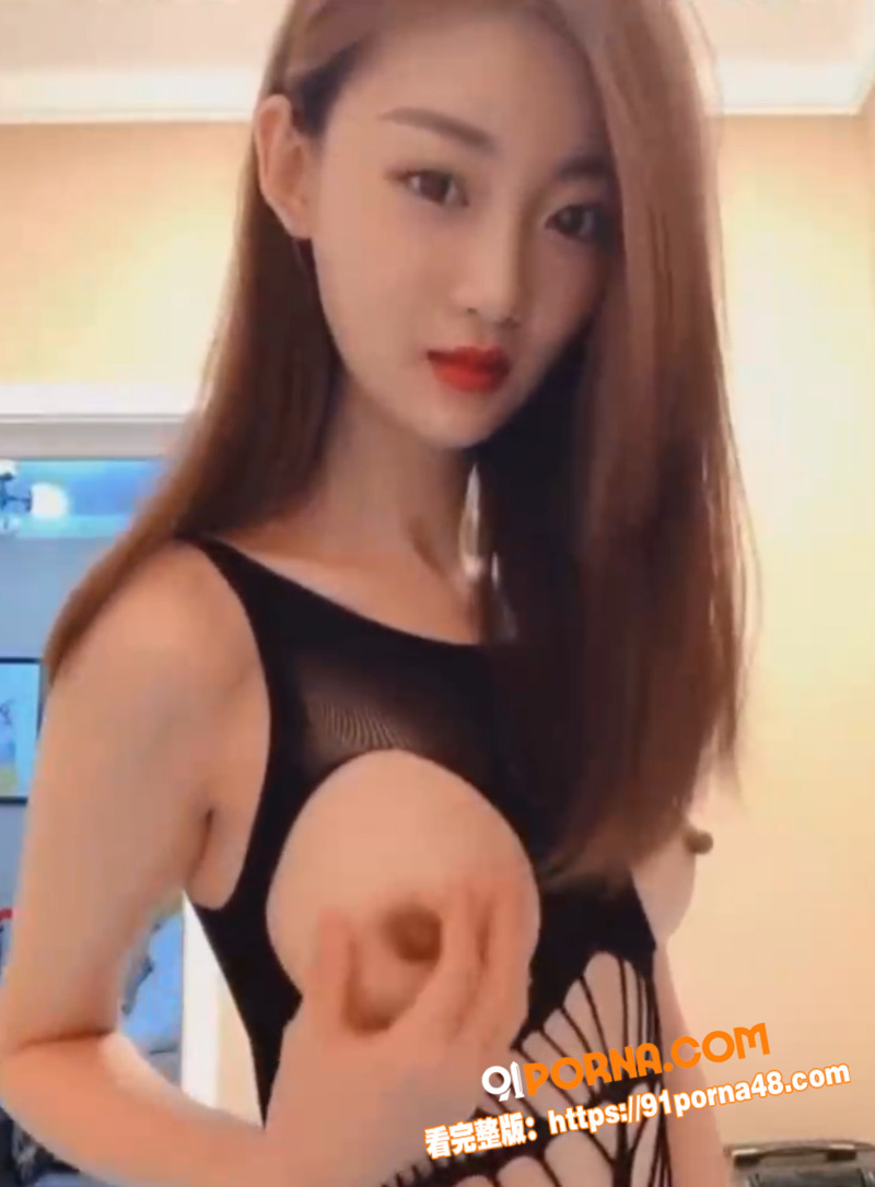 娇妻淫乱群P牌局 老公叫...（2）
